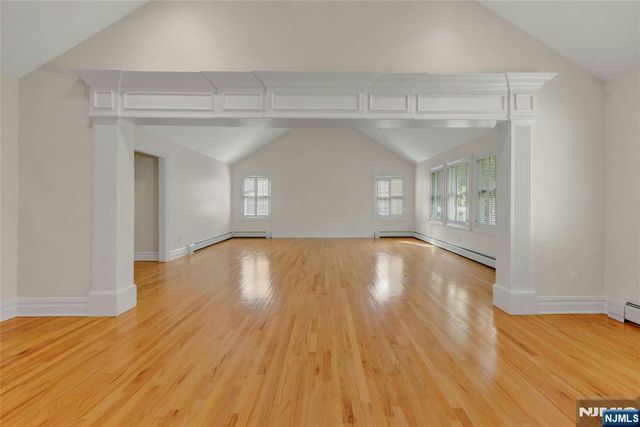 501 Clinton Avenue, Wyckoff, NJ 07481