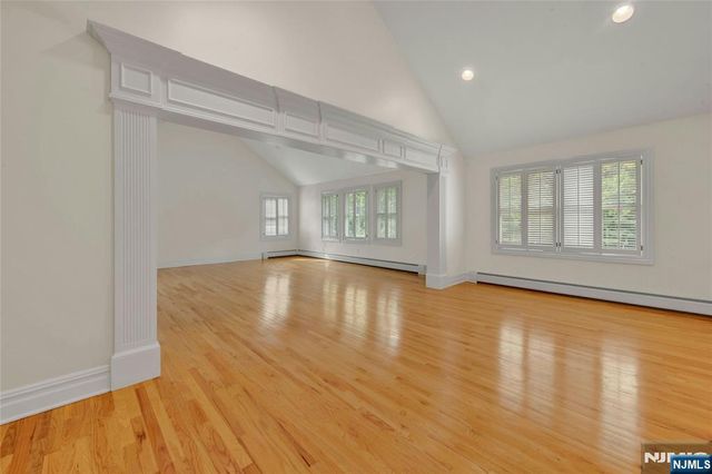 501 Clinton Avenue, Wyckoff, NJ 07481