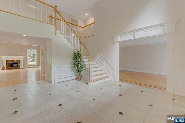 501 Clinton Avenue, Wyckoff, NJ 07481
