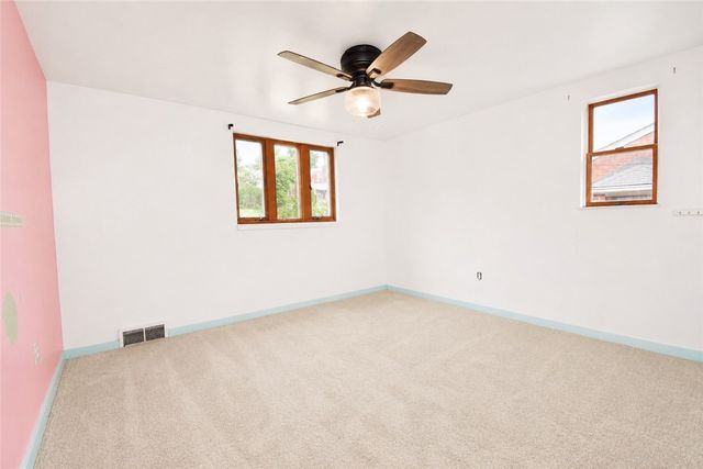 1031 Alquin St, Port Vue, PA 15133