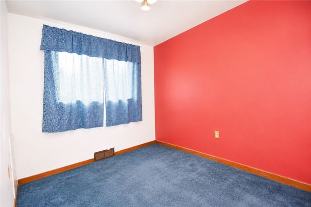 1031 Alquin St, Port Vue, PA 15133