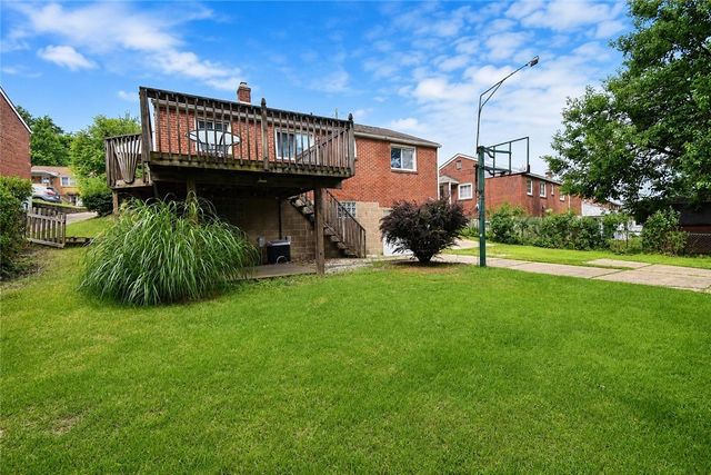 1031 Alquin St, Port Vue, PA 15133