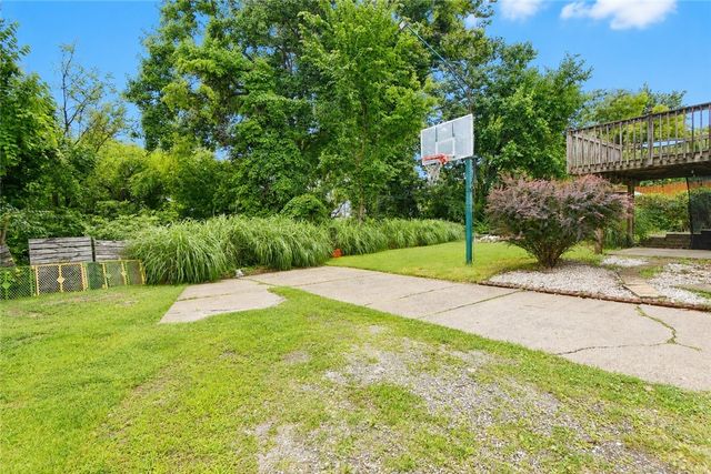 1031 Alquin St, Port Vue, PA 15133
