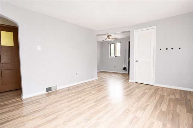 1031 Alquin St, Port Vue, PA 15133