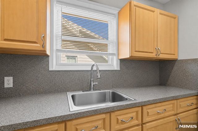 208 Page Avenue, Lyndhurst, NJ 07071