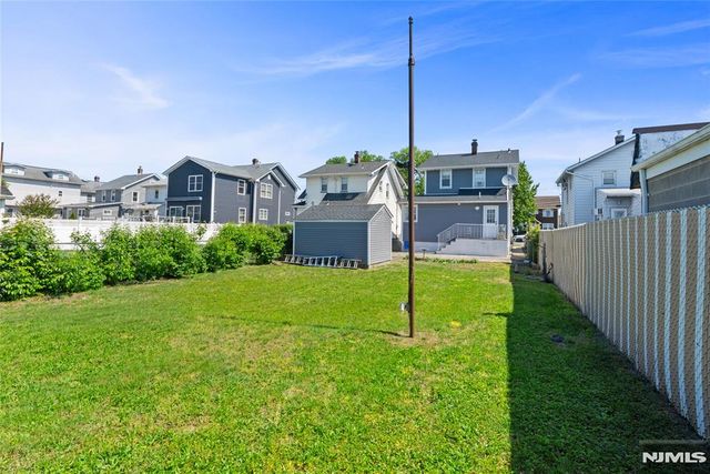 208 Page Avenue, Lyndhurst, NJ 07071