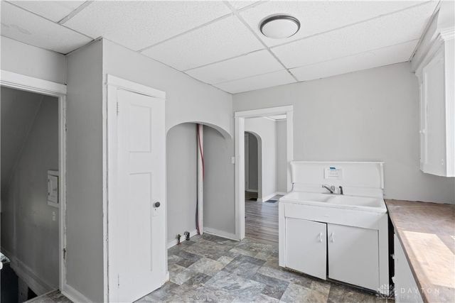 1045 Philadelphia dr, Dayton, OH 45402