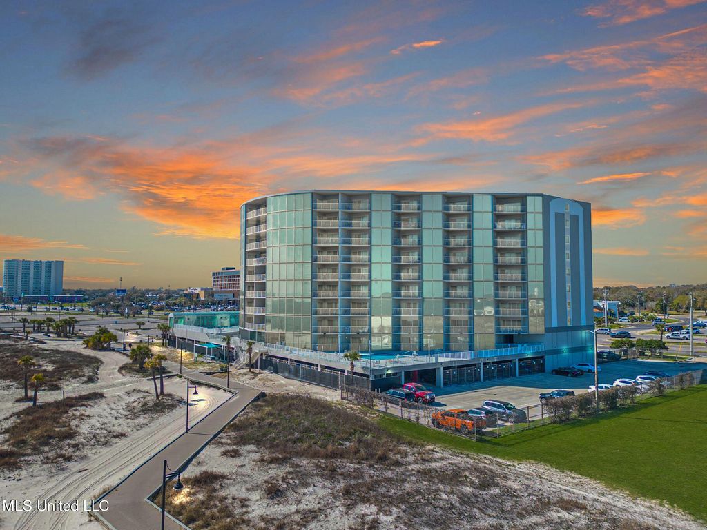 1899 Beach Boulevard, 208, Biloxi, MS 39531