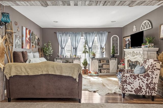 998 Pinewood Road, Phelps, NY 14532