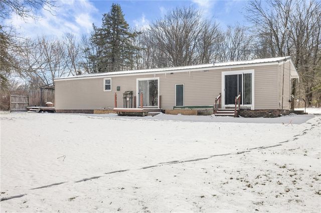 998 Pinewood Road, Phelps, NY 14532