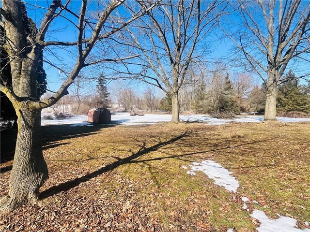 998 Pinewood Road, Phelps, NY 14532