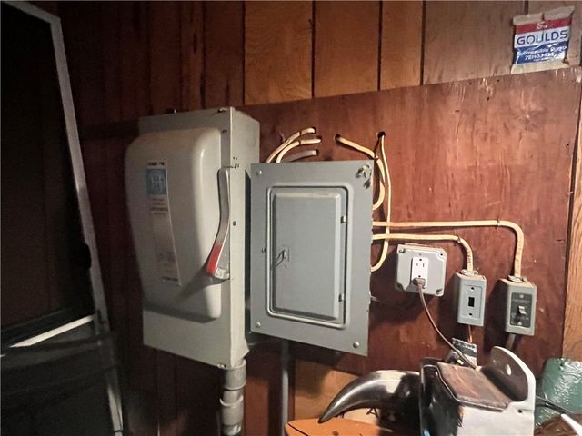 998 Pinewood Road, Phelps, NY 14532