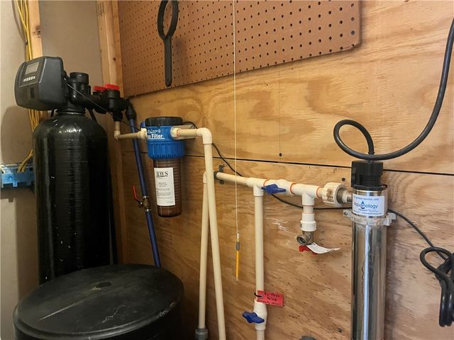 998 Pinewood Road, Phelps, NY 14532