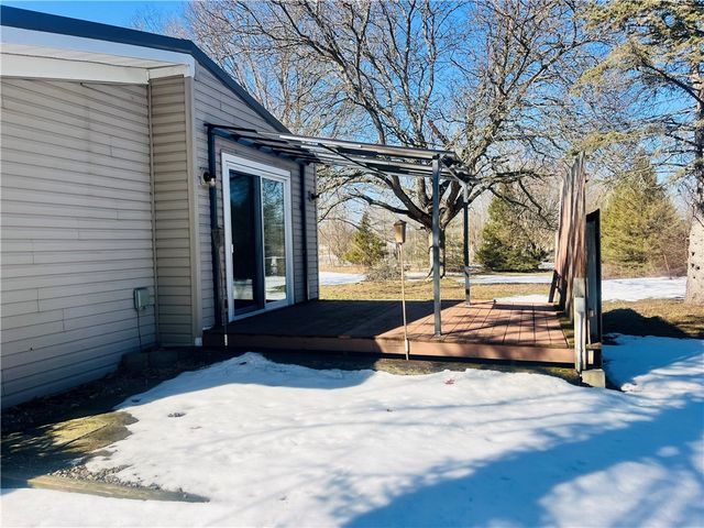 998 Pinewood Road, Phelps, NY 14532