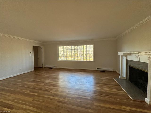 103 Thornwood Road, Jamestown, NC 27282