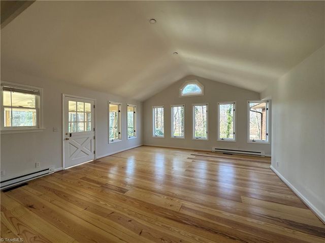 103 Thornwood Road, Jamestown, NC 27282