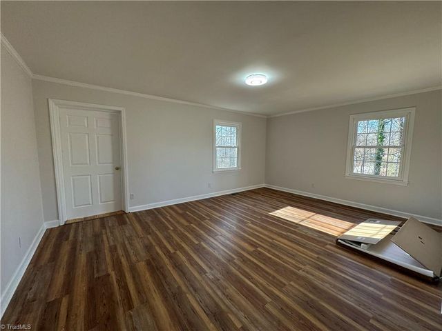 103 Thornwood Road, Jamestown, NC 27282