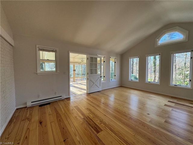 103 Thornwood Road, Jamestown, NC 27282