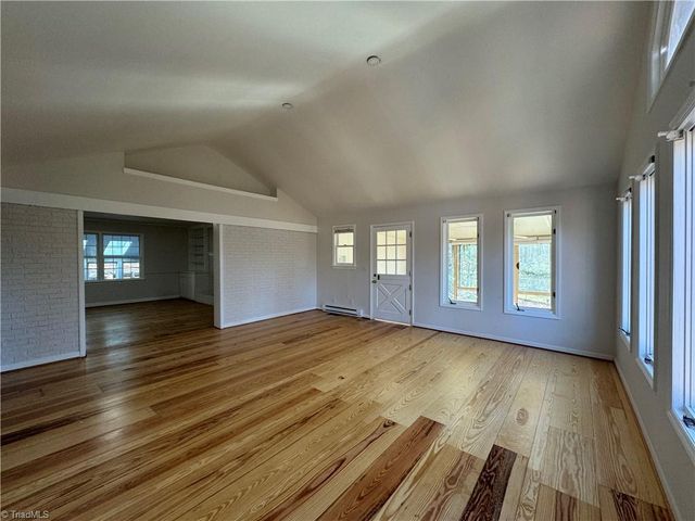103 Thornwood Road, Jamestown, NC 27282