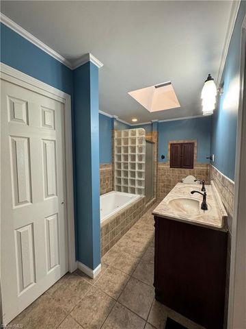 103 Thornwood Road, Jamestown, NC 27282