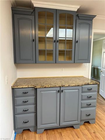 103 Thornwood Road, Jamestown, NC 27282