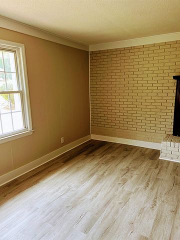 109 Bondale Drive, Spartanburg, SC 29303