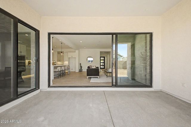 2613 E VIRGINIA Circle, Mesa, AZ 85213