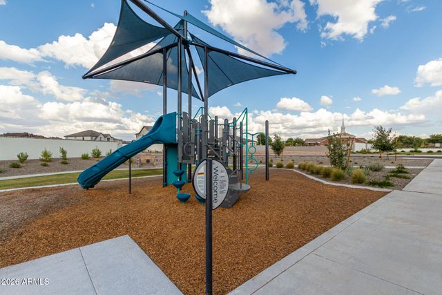 2613 E VIRGINIA Circle, Mesa, AZ 85213