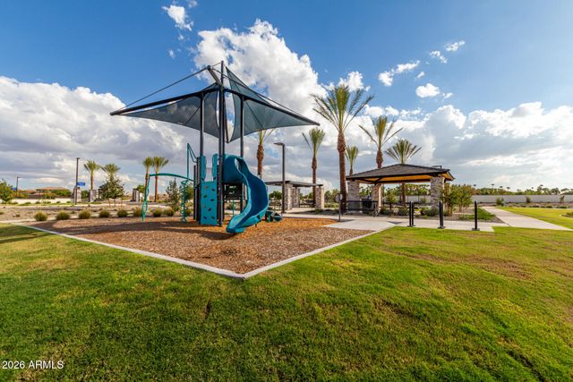 2613 E VIRGINIA Circle, Mesa, AZ 85213