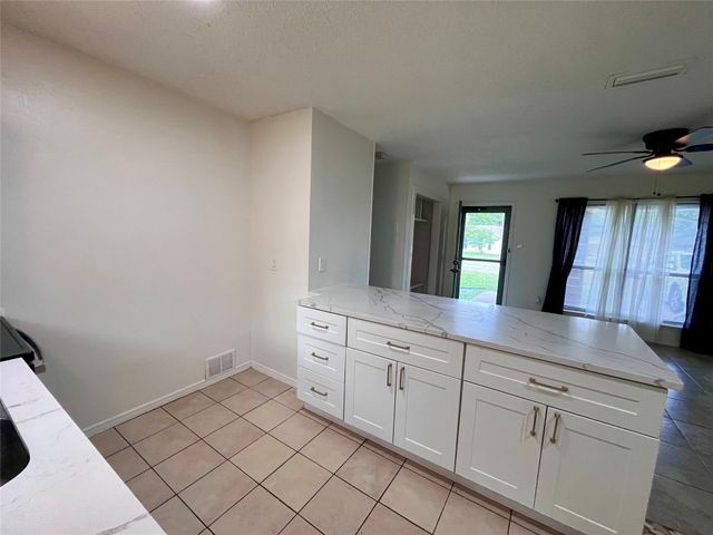 721 Lisa Lane, Cedar Hill, TX 75104