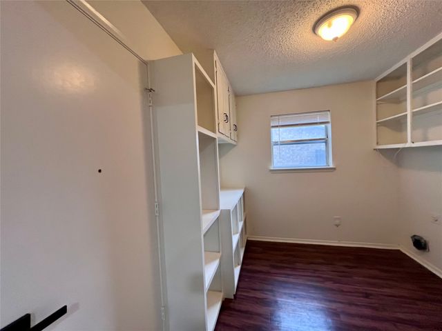 721 Lisa Lane, Cedar Hill, TX 75104
