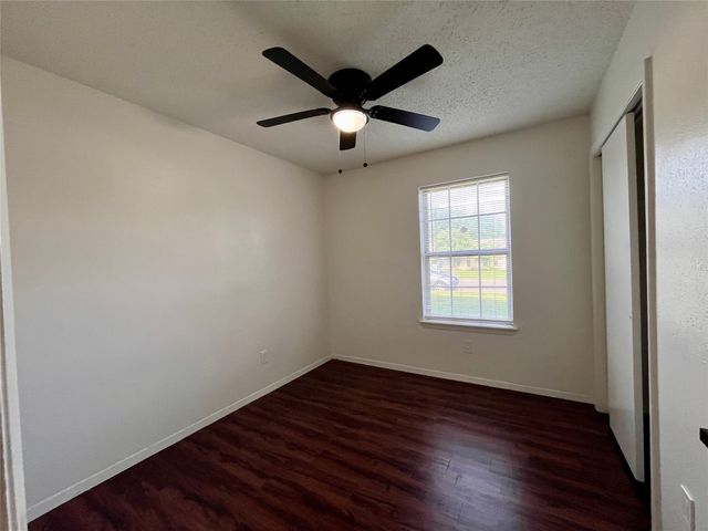 721 Lisa Lane, Cedar Hill, TX 75104