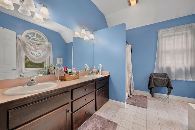 39 Charolais Way, Burlington, CT 06013