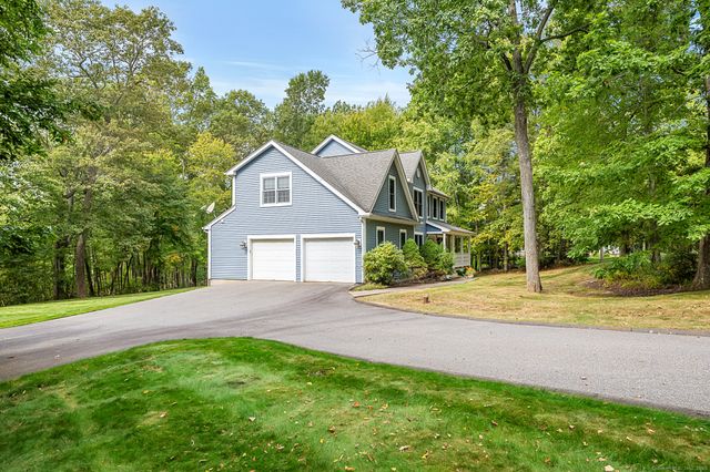 39 Charolais Way, Burlington, CT 06013