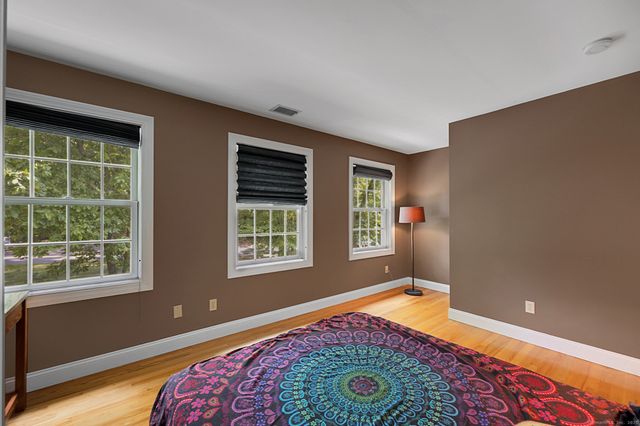 39 Charolais Way, Burlington, CT 06013