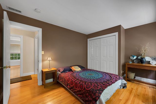 39 Charolais Way, Burlington, CT 06013