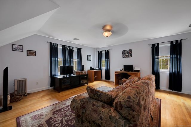 39 Charolais Way, Burlington, CT 06013