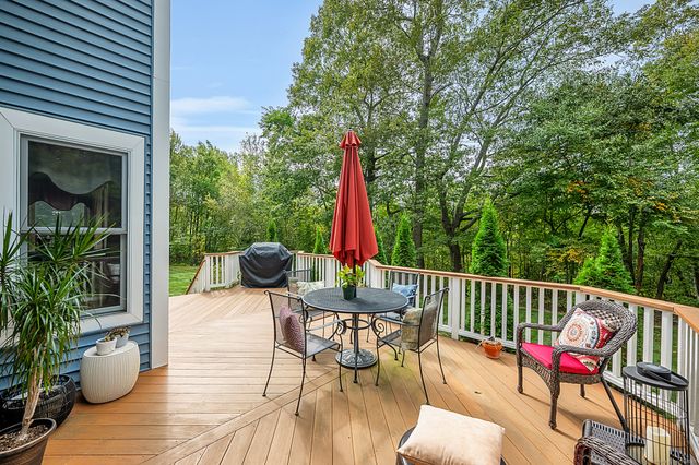 39 Charolais Way, Burlington, CT 06013
