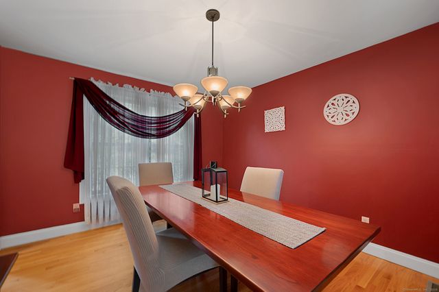 39 Charolais Way, Burlington, CT 06013