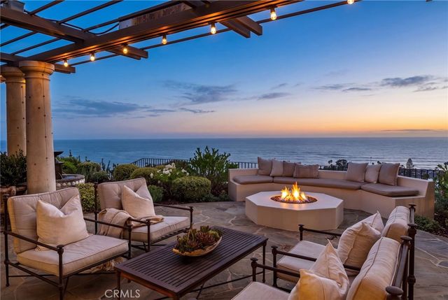 425 Panorama Drive, Laguna Beach, CA 92651