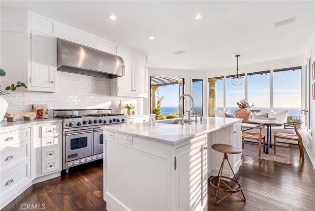 425 Panorama Drive, Laguna Beach, CA 92651