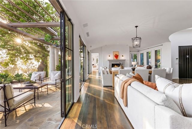 425 Panorama Drive, Laguna Beach, CA 92651