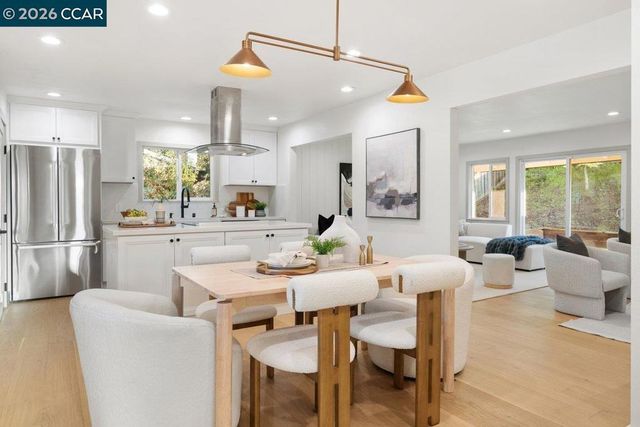 2252 Granite Ct, Alamo, CA 94507