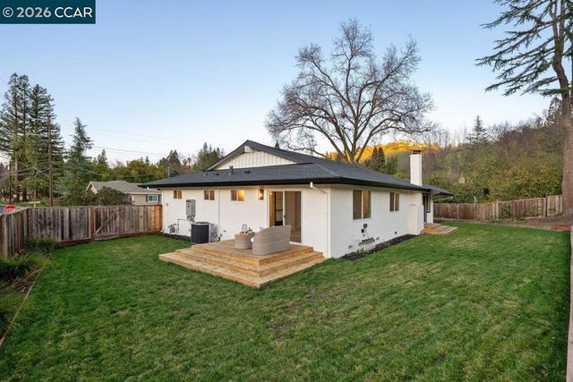 2252 Granite Ct, Alamo, CA 94507