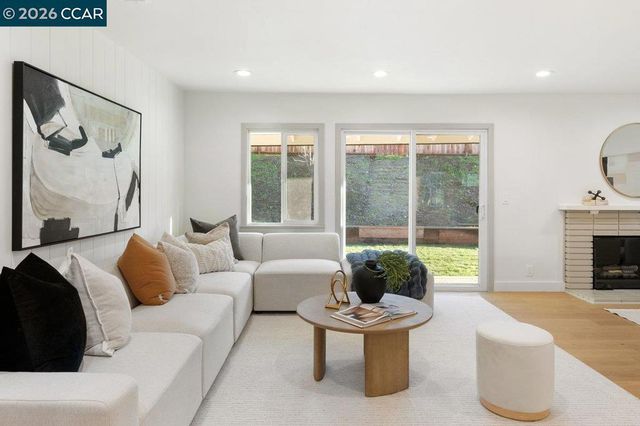 2252 Granite Ct, Alamo, CA 94507