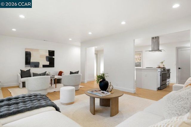 2252 Granite Ct, Alamo, CA 94507