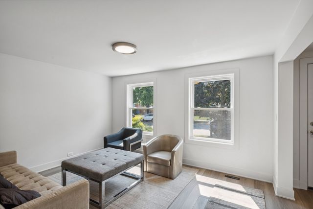 3529 S 54th Avenue, Cicero, IL 60804