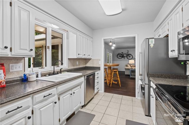 13 Yarmouth Drive, Bella Vista, AR 72715