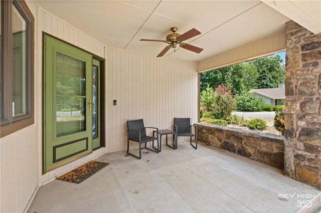 13 Yarmouth Drive, Bella Vista, AR 72715