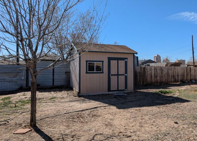 1023 Arno Street NE, Albuquerque, NM 87102
